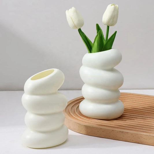 Spiral White Plastic Vase – Elegant Hydroponic Pot for Flowers, Home and Desk Decoration